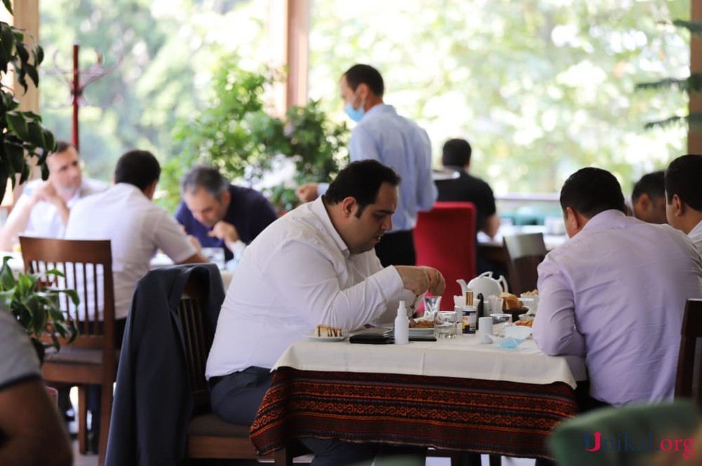 Dövlət qurumları sahibkarlara müraciət etdi - FOTOLAR